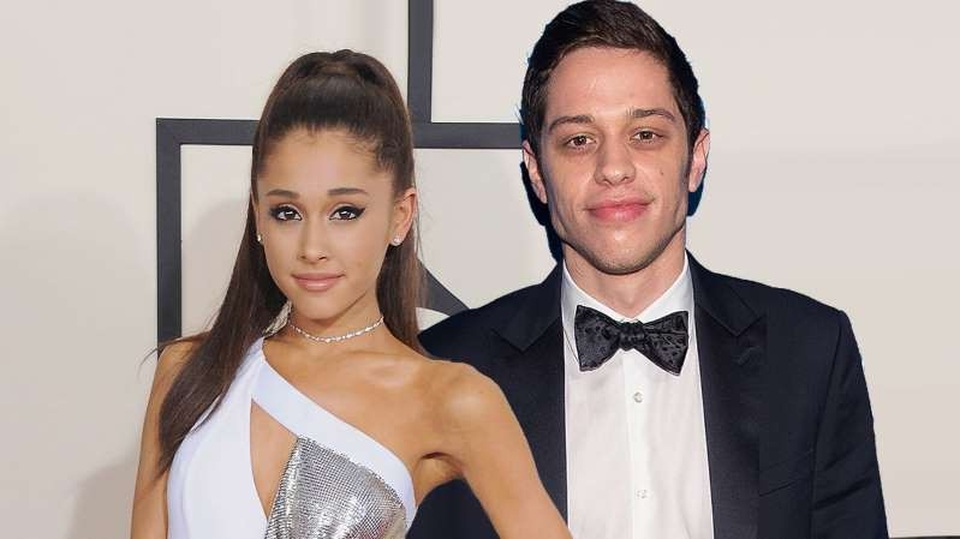 Bạn bè lo lắng vì Ariana Grande đính hôn sau vài tuần quen biết - 1
Ariana Grande và bạn trai đính hôn sau vài tuần quen biết.