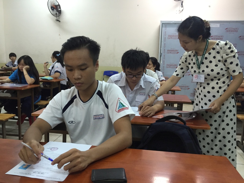 23 trường đại học tại TPHCM đã sẵn sàng đi tỉnh coi thi - 2 Nhiều cán bộ, giảng viên của các trường ĐH được tập huấn kỹ công tác coi thi