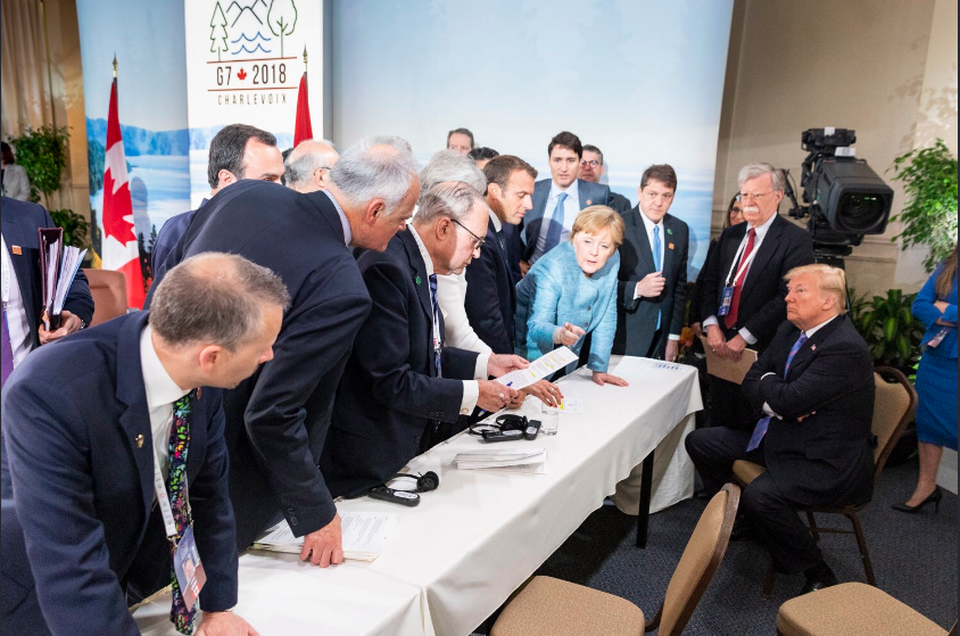 Ông Trump đăng loạt ảnh bác tin đồn bất hòa với G7 - 3 Một trong số các bức ảnh được Tổng thống Trump đăng trên Twitter (Ảnh: Twitter Donald Trump)