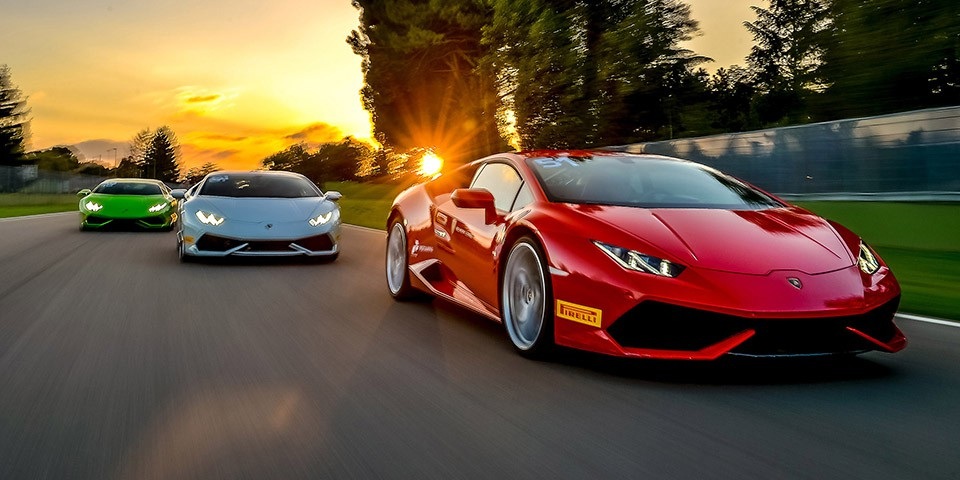 Khám phá mùa hè Italy theo phong cách Lamborghini - 1