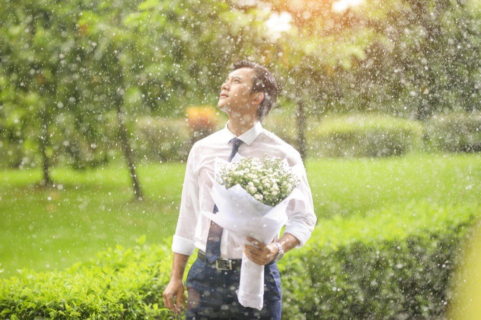 Trước phản ứng mạnh mẽ của cư dân mạng, mối tình của hai nhân vật chính này một lần nữa được nối dài ở phần ngoại truyện kéo dài 5 phút.