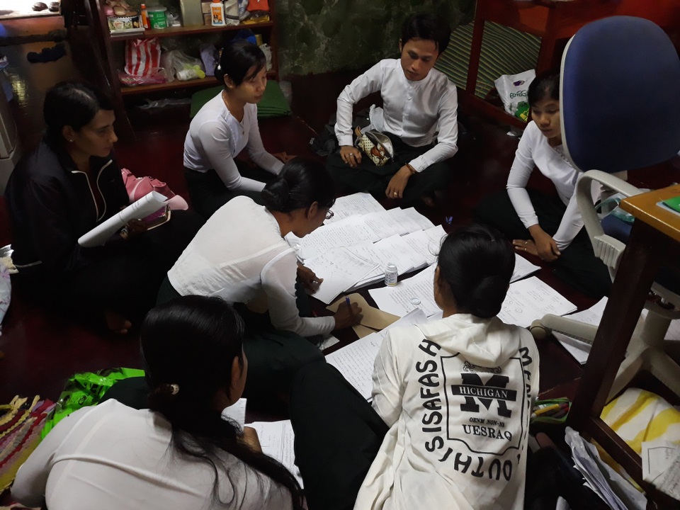Máy tính “cục gạch”, bệnh viện 5 sao “thời cổ đại” và hãng viễn thông 4.0 ở Myanmar - 4 Máy tính “cục gạch”, bệnh viện 5 sao “thời cổ đại” và hãng viễn thông 4.0 ở Myanmar - 4