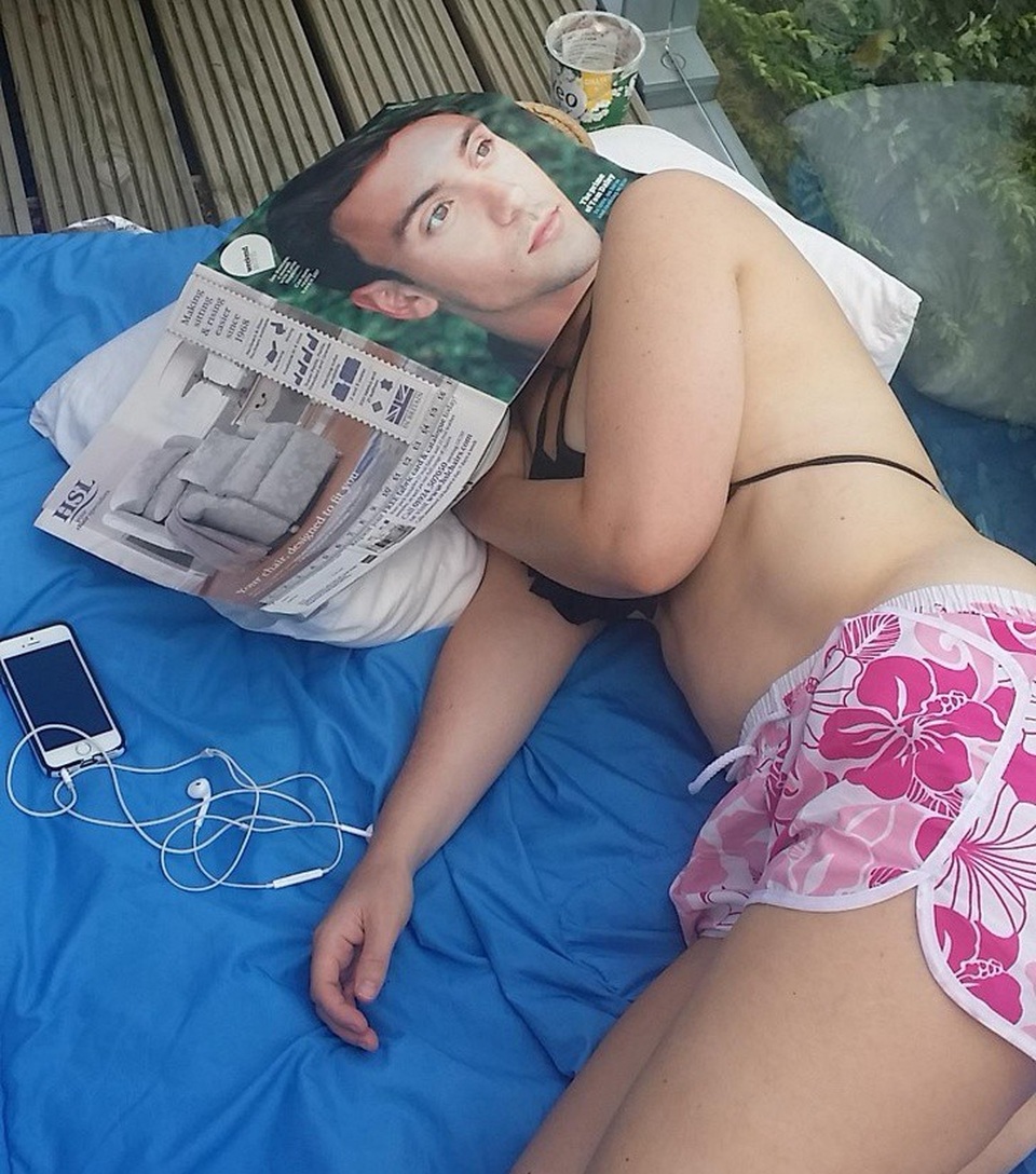 “Tôi vẫn đang thức đấy nhé!”