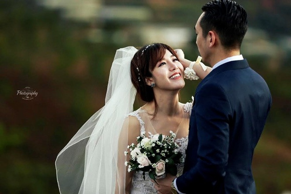 
Năm 2017 kết hôn...
