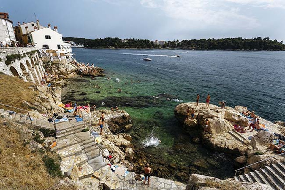 Nghỉ hè mà được đi tới những vùng đất đẹp lung linh thế này thì còn gì bằng - 5