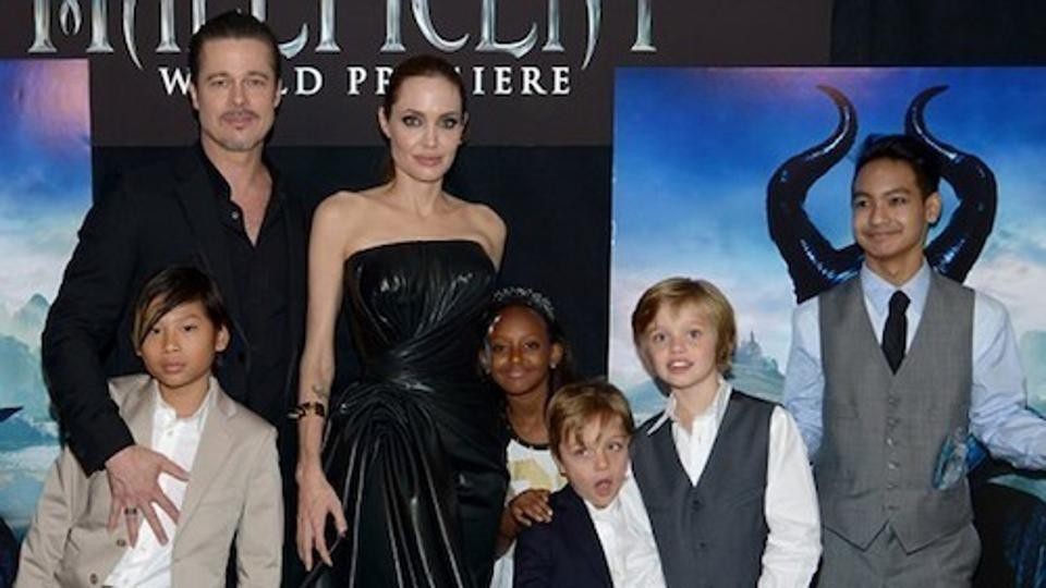 Brad Pitt hạnh phúc khi được gặp con trong ngày của Cha - 2
People cho biết, Pitt rất hạnh phúc khi được gặp các con vì anh nhớ các con tới điên cuồng