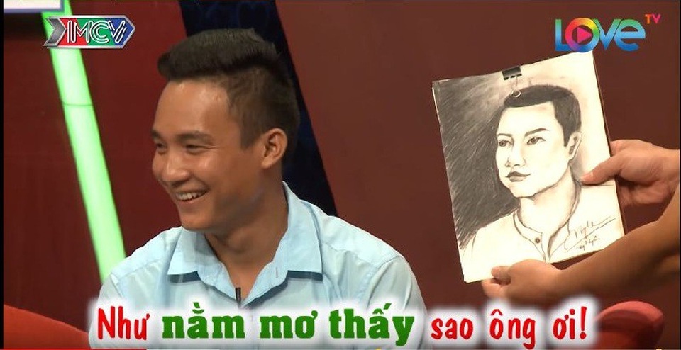 Đến chương trình hẹn hò, cô gái may mắn gặp được chàng trai "trong mơ" - 2 Ngân Vy đem đến chương trình một bức tranh vẽ người trong mộng