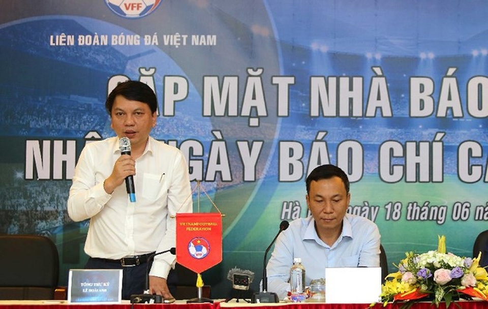 Quan chức VFF không muốn trở lại Tổng cục TDTT - 1
Tổng thư ký VFF Lê Hoài Anh và Phó Chủ tịch VFF Trần Quốc Tuấn