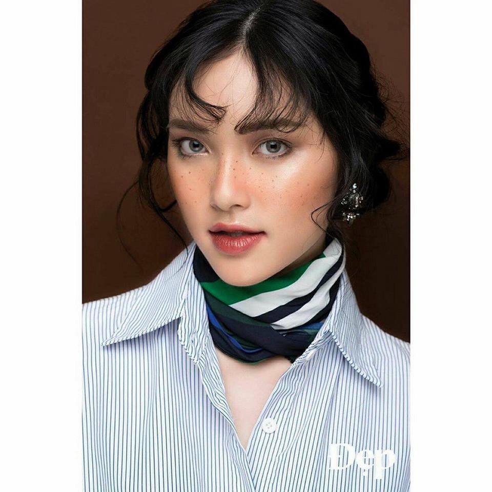 Thiếu nữ bối rối "đơ người" khi bình luận World Cup - 7