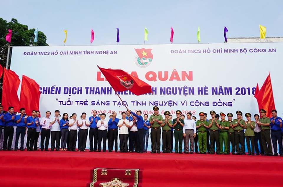 Khởi động Chiến dịch thanh niên tình nguyện Hè 2018 trên miền đất xứ Nghệ - 1 Chiến dịch thanh niên tình nguyện Hè năm 2018 tại Nghệ An chính thức khởi động từ ngày 2/6