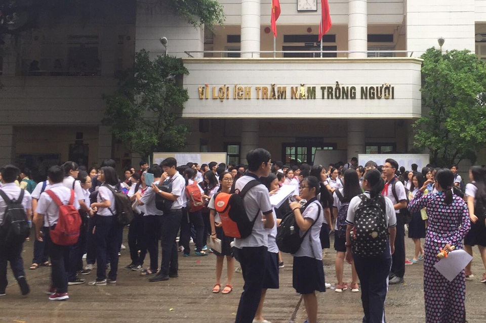 TPHCM: Gần 88.000 học sinh chính thức bước vào kỳ thi lớp 10 căng thẳng - 2 TPHCM: Gần 88.000 học sinh chính thức bước vào kỳ thi lớp 10 căng thẳng - 2