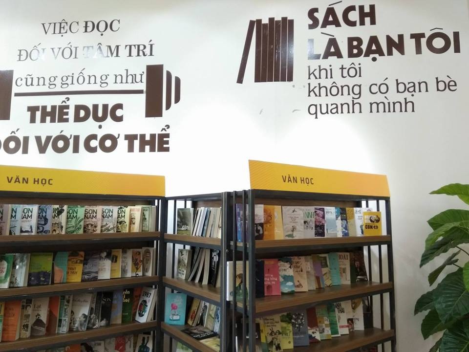 Gần 7 nghìn cuốn sách thuộc 4 lĩnh vực: Lịch sử; Văn hóa – Sống đẹp; Kỹ năng sống- Truyền cảm hứng; Văn học, đã được Ban tổ chức trao tặng cho trại giam Ngọc Lý.