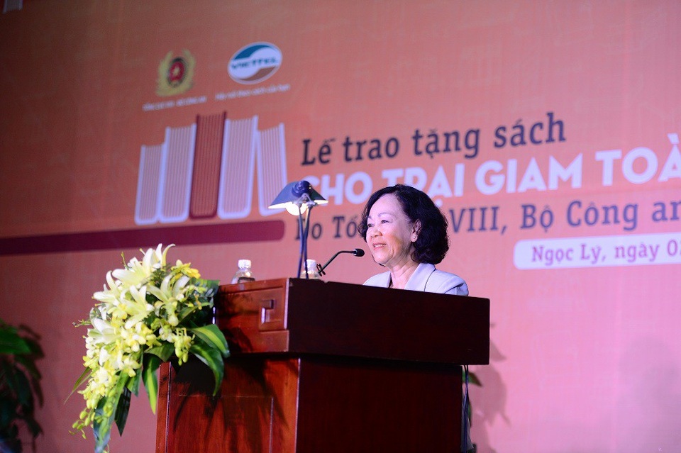 Bà Trương Thị Mai, Ủy viên Bộ Chính trị, Bí thư TW Đảng, Trưởng Ban Dân vận TW, người đưa ra ý tưởng chương trình bổ sung sách cho các trại giam trên toàn quốc.