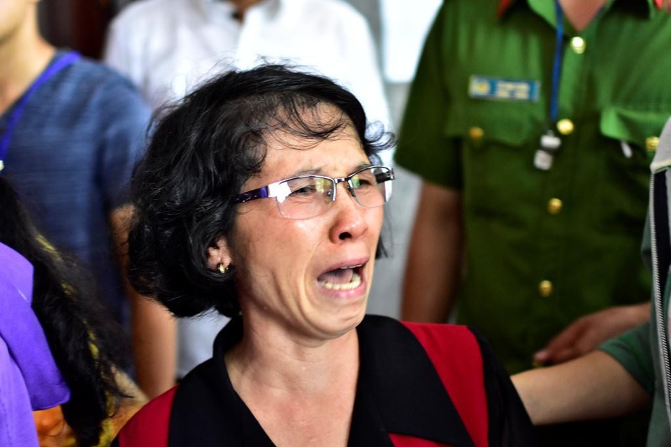 Bí thư Nguyễn Thiện Nhân: Sẽ gặp dân cho đến khi giải quyết xong bức xúc Thủ Thiêm - 8 Người dân quận 2 bức xúc gần 20 năm về dự án khu đô thị mới Thủ Thiêm