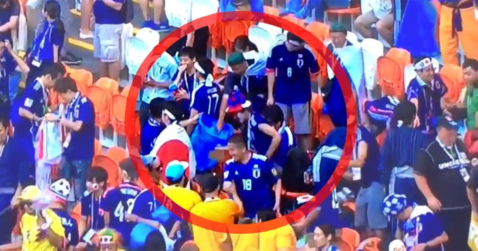 Hành động đẹp của cổ động viên Nhật Bản tại World Cup 2018 - 1
Các cổ động viên Nhật Bản nán lại dọn dẹp sân vân động trước khi rời đi (Ảnh: Twitter)