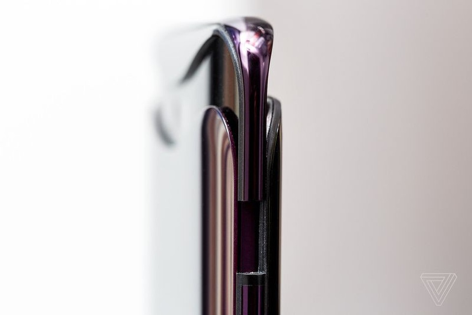 Oppo trình làng smartphone có thiết kế camera trước/sau cực độc đáo - 9 Oppo trình làng smartphone có thiết kế camera trước/sau cực độc đáo - 9