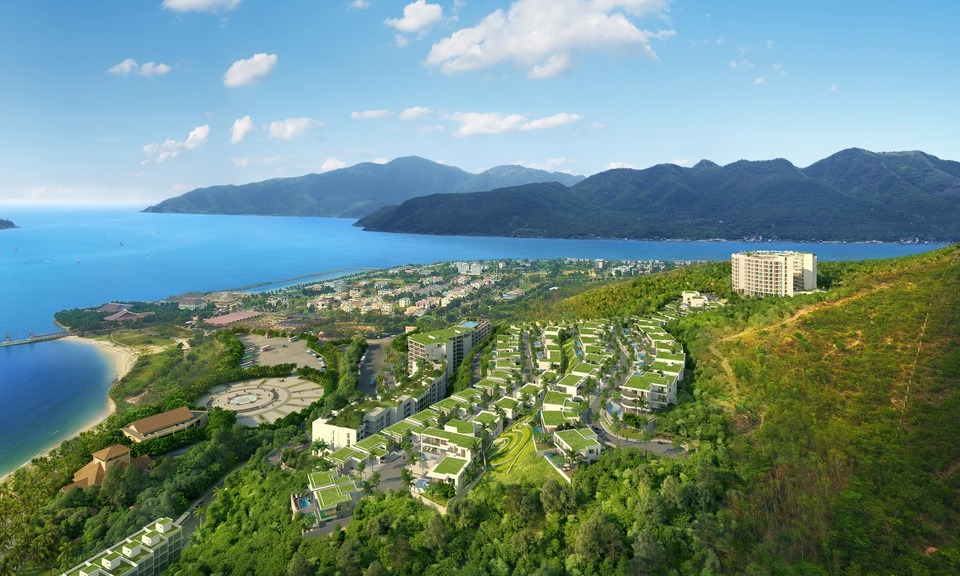 Biệt thự nghỉ dưỡng nào ở Nha Trang khiến giới siêu giàu khao khát sở hữu? - 1 Dự án Anh Nguyễn Ocean Front Villas tọa lạc trên núi Chụt và mặt hướng tầm nhìn toàn cảnh vịnh Nha Trang