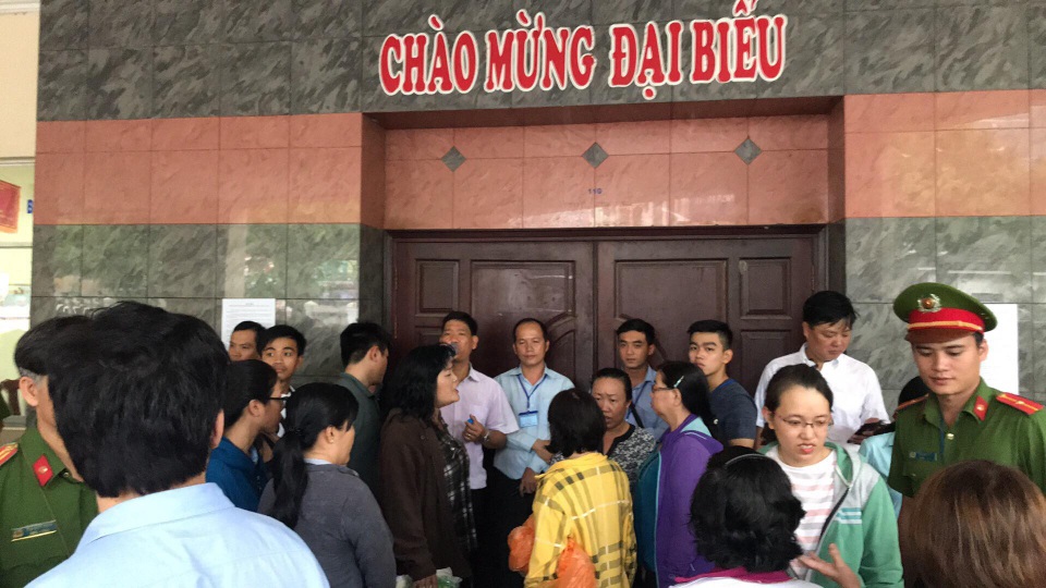 Bí thư Nguyễn Thiện Nhân đối thoại với cử tri Thủ Thiêm - 1 Bí thư Nguyễn Thiện Nhân đối thoại với cử tri Thủ Thiêm - 1