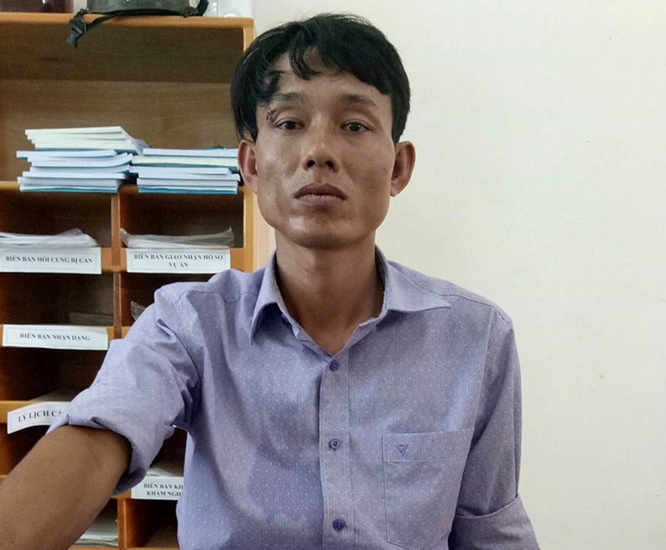 Bắt người đàn ông giết chủ nợ rồi giấu xác trong bụi cây - 1