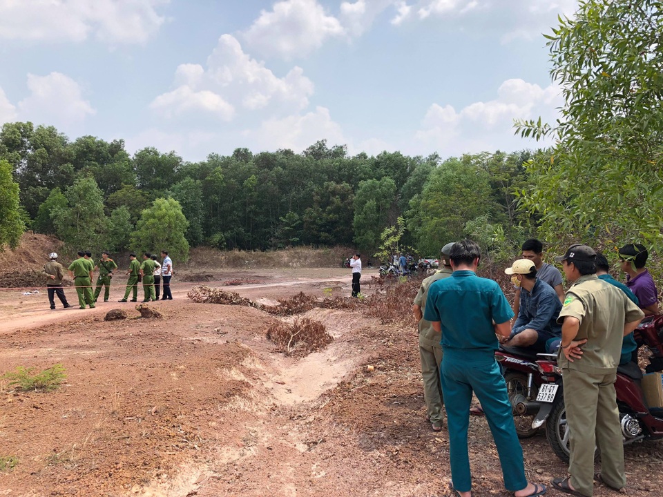 Sáu tháng xảy ra 65 vụ giết người, cố ý gây thương tích - 2 Hiện trường vụ chồng giết vợ đốt xác trước mặt con trai