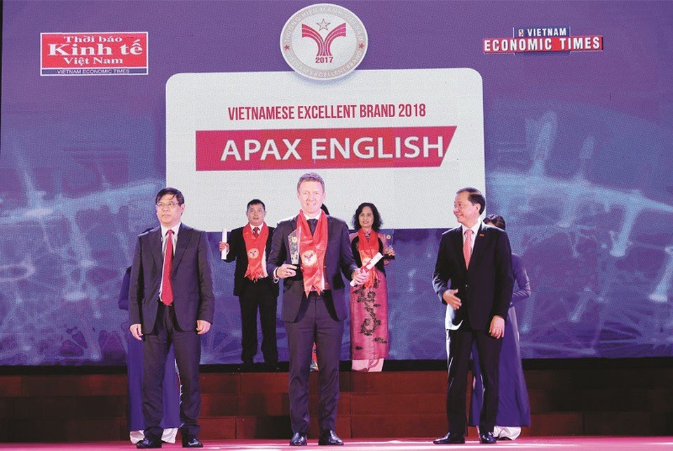 Apax English nuôi dưỡng thế hệ công dân toàn cầu trong kỷ nguyên công nghệ 4.0 - 2
2 giải thưởng danh giá là minh chứng cho sự thành công của Apax English.