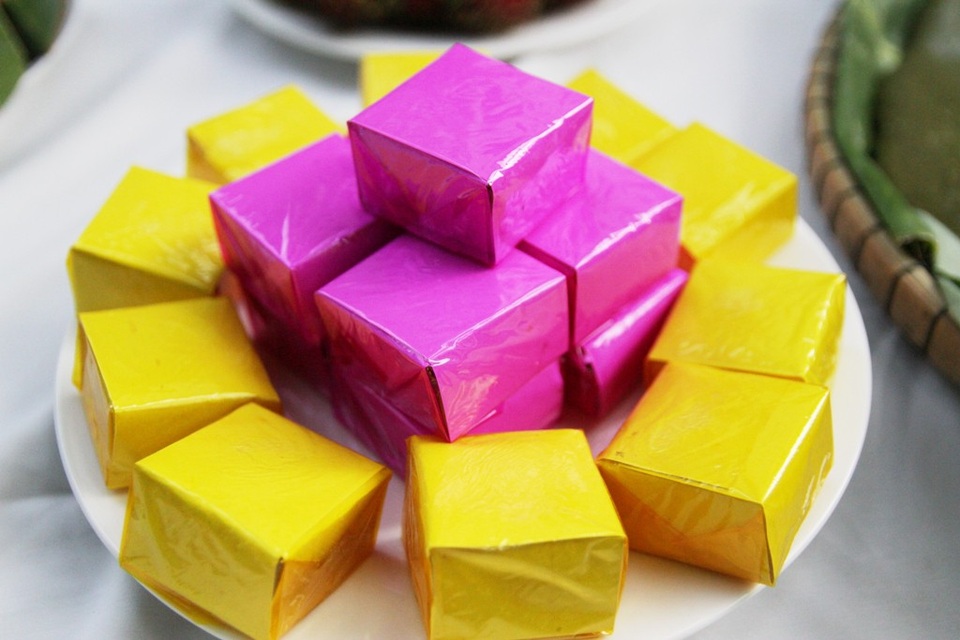 Bánh măng bánh mận