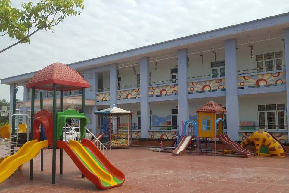 Nhiều giáo viên mầm non hợp đồng lâu năm bị thiệt thòi trong xét tuyển? - 2 Nhiều giáo viên công tác lâu năm ở bậc học mầm non tại thị xã Bỉm Sơn chưa được quan tâm xét tuyển viên chức