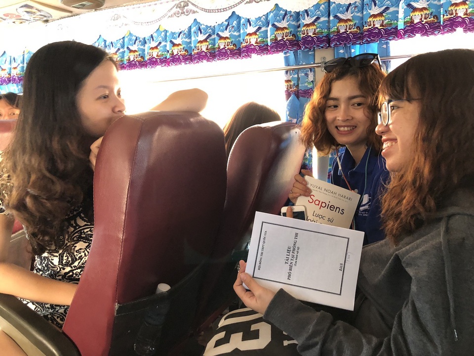 Hành trình đến Bình Thuận hơn 200km nhưng các cán bộ vẫn rất hớn hở