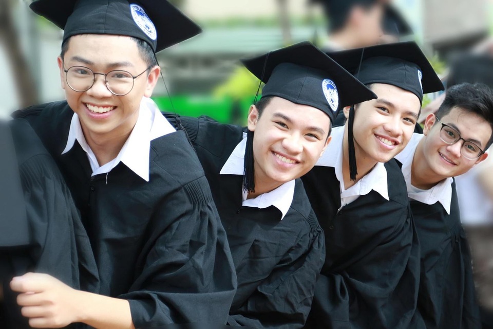 Giáo dục công dân - không chỉ là môn thi của việc học thuộc lòng - 2 Lên kế hoạch và có chiến lược ôn thi hợp lý, giúp các em tự tin chinh phục kỳ thi quan trọng để bước vào giảng đường đại học.