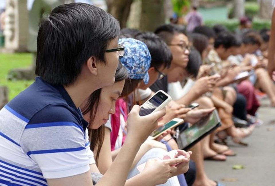 
Nhiều chàng trai cô gái nuôi mộng gặp “người tình như ý” khi hẹn hò online (ảnh minh họa).
