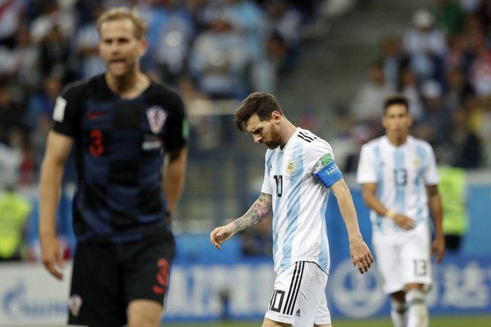 
Messi đang bị chỉ trích khi không thể giúp Argentina thi đấu tốt ở World Cup 2018
