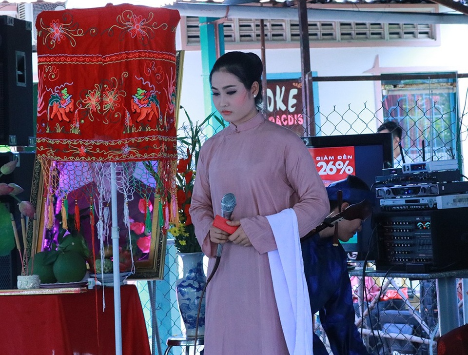 Xúc động tưởng niệm 3 năm ngày mất cố GS-TS Trần Văn Khê - 14 Nghệ sỹ Tú Quyên và Lý Trung Tín biểu diễn Hào khí Thủ Khoa Huân