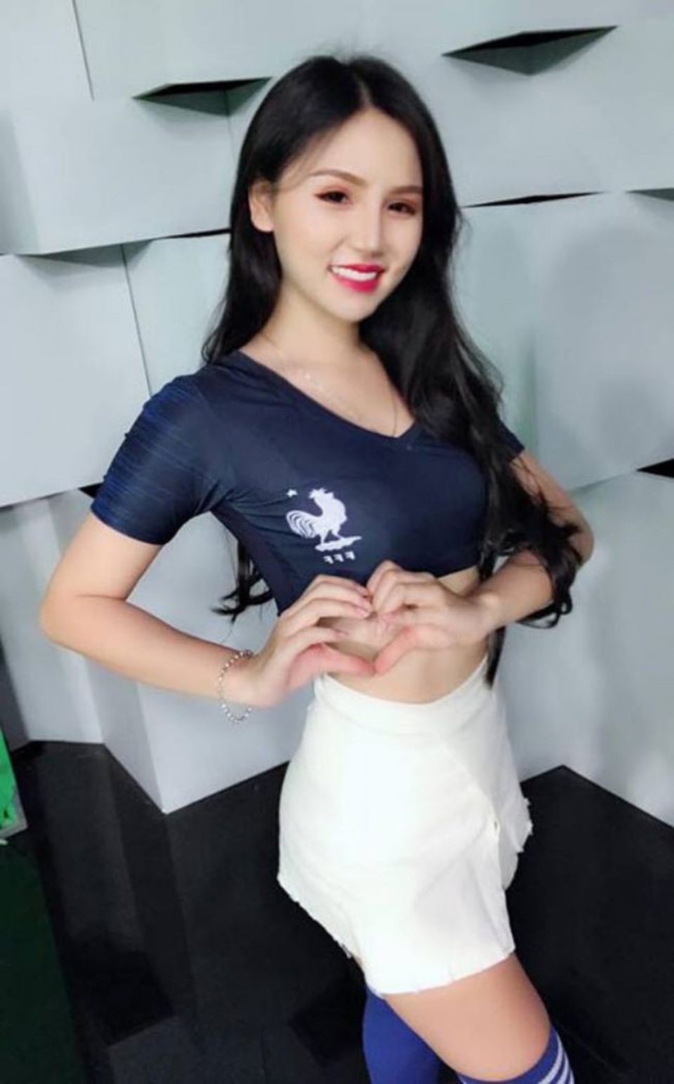 4 người đẹp Việt bình luận World Cup 2018 khiến fan nháo nhào - 18 4 người đẹp Việt bình luận World Cup 2018 khiến fan nháo nhào - 18