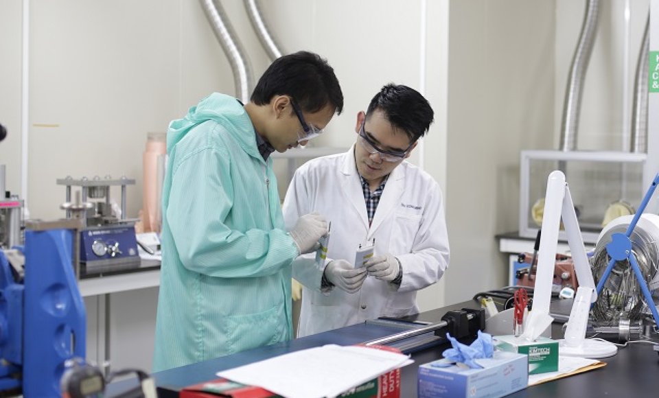 Sinh viên ngành Công nghệ Vật liệu trường ĐH Thành Tây được bảo trợ việc làm - 1
Sinh viên trường ĐH Thành Tây