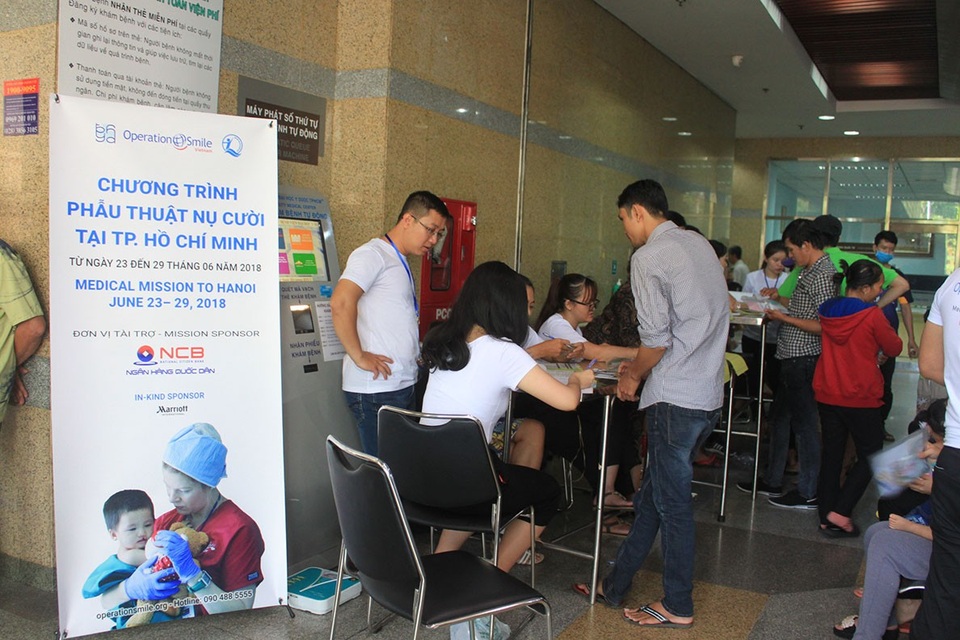 Hành trình tìm lại nụ cười vẹn nguyên cho gần 100 trẻ em nghèo - 1