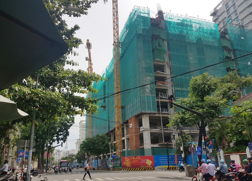 
Khu đất tại số 1 Trần Hưng Đạo (TP Nha Trang) đang được nhà đầu tư thi công dự án Khu phức hợp
