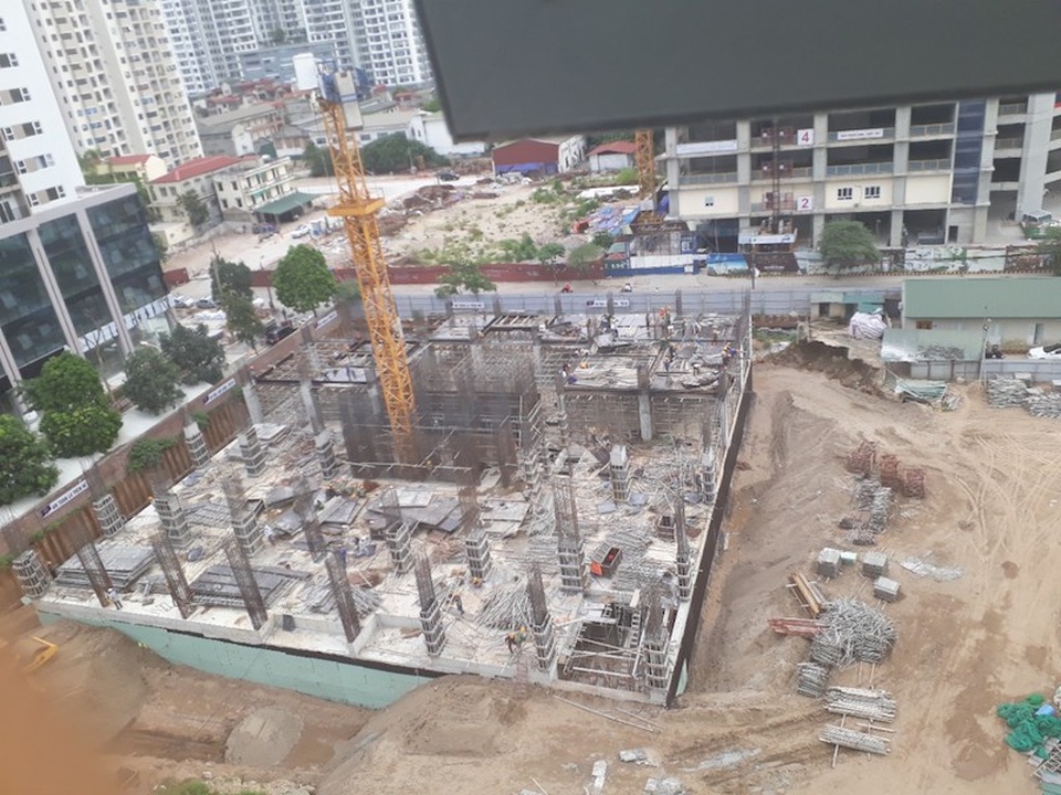 Thu tiền mua nhà vườn của khách hàng hơn 8 năm, dự án mới có GPXD cho hạng mục khác! - 3
Hơn 08 năm trôi qua, ông Nga, một người đã bước sang tuổi xế chiều vẫn ngày đêm còng lưng đi đòi quyền lợi hợp pháp của mình.