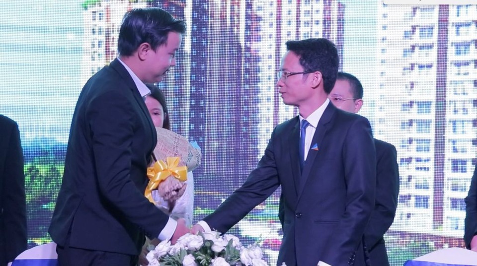 Conic Riverside và cái bắt tay chiến lược tại thị trường căn hộ quận 8 - 1 Chủ đầu tư Conic cùng Đất Xanh Miền Nam ký kết hợp tác phân phối độc quyền dự án Conic Riverside