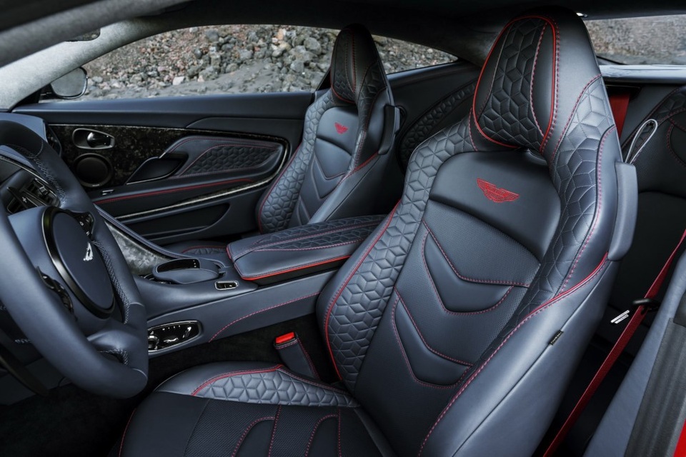 DBS Superleggera - Sự "trở lại" của Aston Martin - 11 DBS Superleggera - Sự "trở lại" của Aston Martin - 11