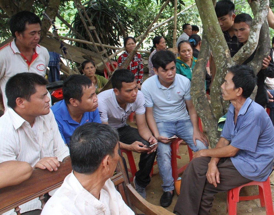 4 đám tang phủ đau thương lên xóm nghèo - 5 Người thân chia sẻ những mất mát quá đau buồn của 3 người là anh em với nhau.