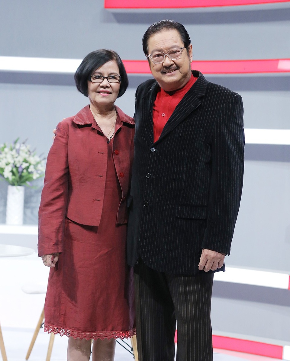 Diễn viên Chánh Tín nhớ về thuở cùng vợ bán rau để trang trải cuộc sống - 5 Diễn viên Chánh Tín nhớ về thuở cùng vợ bán rau để trang trải cuộc sống - 5