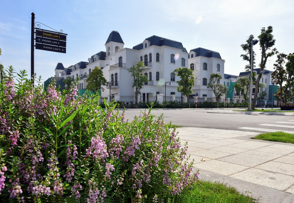 Đón hè sôi động cùng Vinhomes Riverside - The Harmony - 2
Biệt thự đơn lập là sản phẩm đẳng cấp nhất tại The Harmony