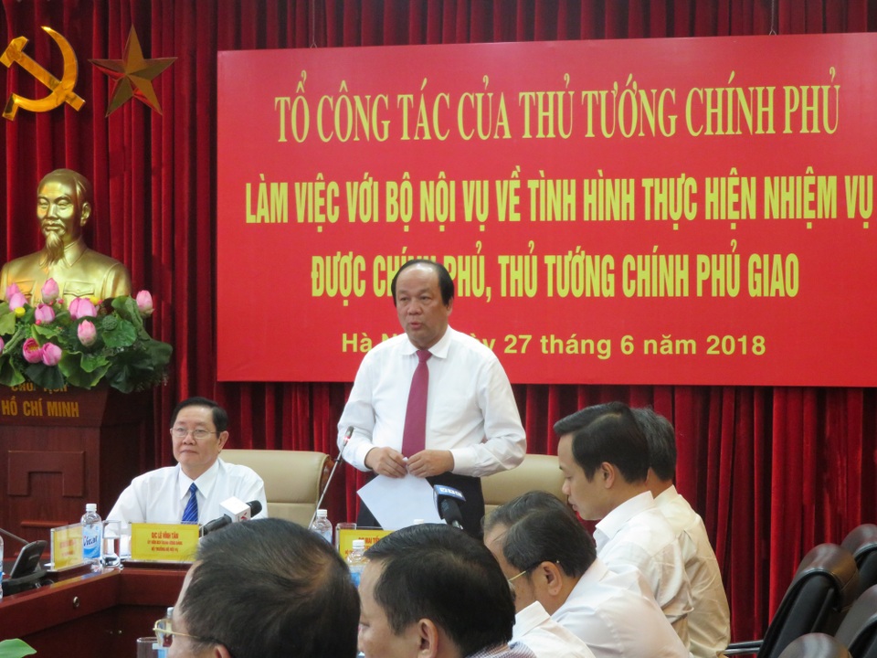 
Bộ trưởng - Chủ nhiệm Văn phòng Chính phủ Mai Tiến Dũng là Tổ trưởng tổ công tác của Thủ tướng
