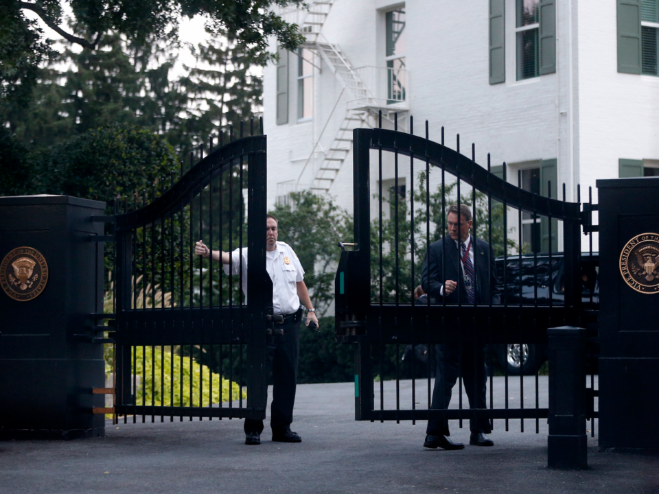 Trong 30 năm đầu tiên sau khi hoàn thành, công trình là nơi ở của người quản lý đài quan sát. Tới năm 1923, nó được chuyển thành nơi cư trú của người đứng đầu lực lượng hải quân Mỹ. (Ảnh: AP)