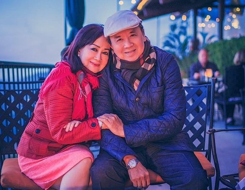 NSƯT Bảo Quốc sẽ về nước tái ngộ khán giả Việt Nam - 2 Vào ngày 21/3/2018, nghệ sĩ Bảo Quốc kỷ niệm 50 năm ngày cưới của mình và vợ Thu Thủy tại Mỹ cũng nhận được nhiều lời chúc mừng và chia sẻ của đông đảo khán giả và các nghệ sĩ trong nước.