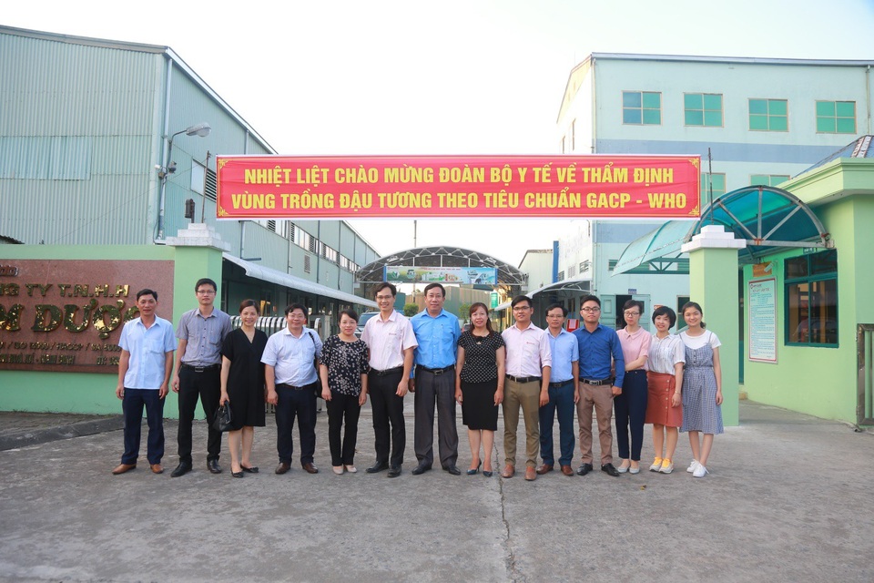 Đậu nành dược liệu - Khái niệm mới về dược liệu sạch người tiêu dùng cần biết - 6
Vùng trồng đậu nành dược liệu của Bảo Xuân được công nhận đạt chuẩn GACP-WHO