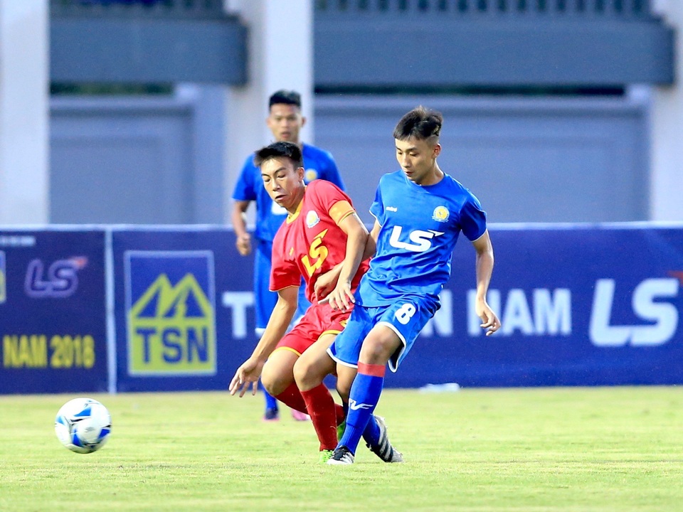 SHB Đà Nẵng, PVF cùng thắng ở giải bóng đá U17 quốc gia 2018 - 1 PVF có chiến thắng sát nút trước đội Công An Nhân Dân