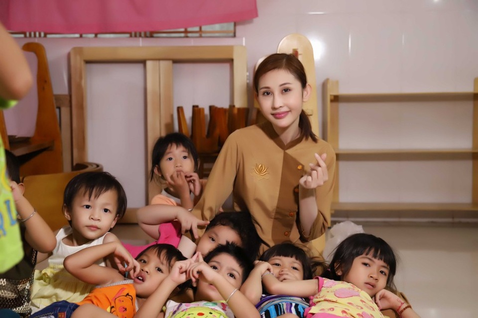 Chi Nguyễn nhớ lại tuổi thơ khốn khó - 1 Chi Nguyễn nhớ lại tuổi thơ khốn khó - 1