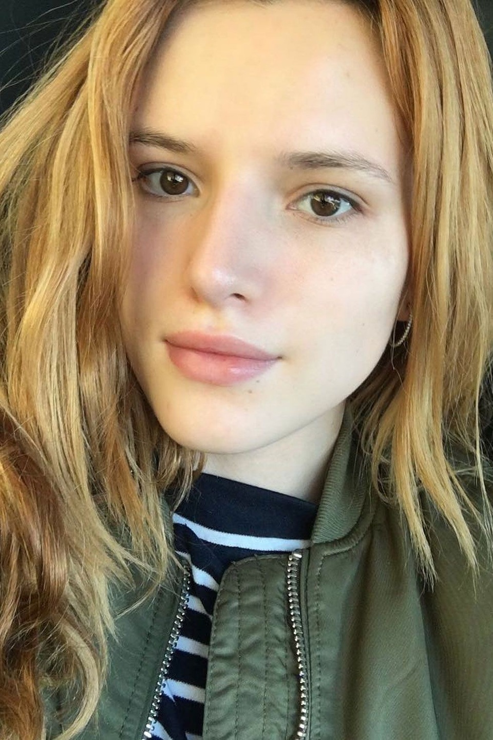 Khi sao mặt mộc vẫn xinh - 9 Bella Thorne