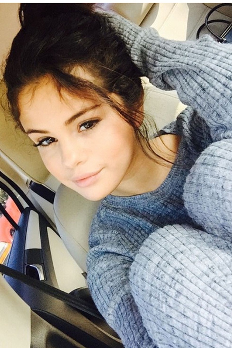 Khi sao mặt mộc vẫn xinh - 19
Selena Gomez